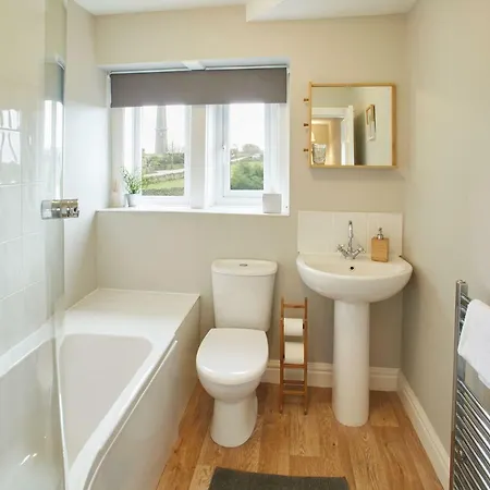 Host & Stay - Cosy Cottage Emley Exterior photo